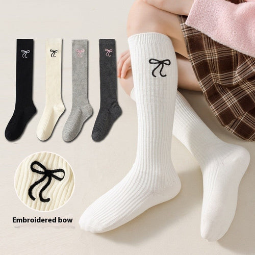 Aria Bow Embroidery Socks