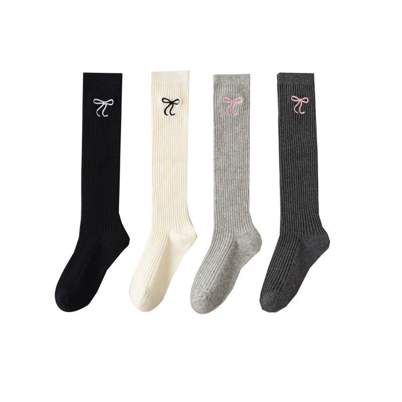 Aria Bow Embroidery Socks