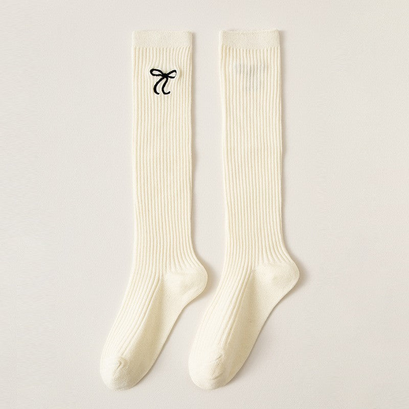 Aria Bow Embroidery Socks