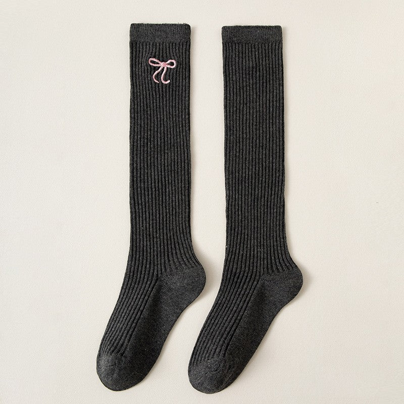 Aria Bow Embroidery Socks